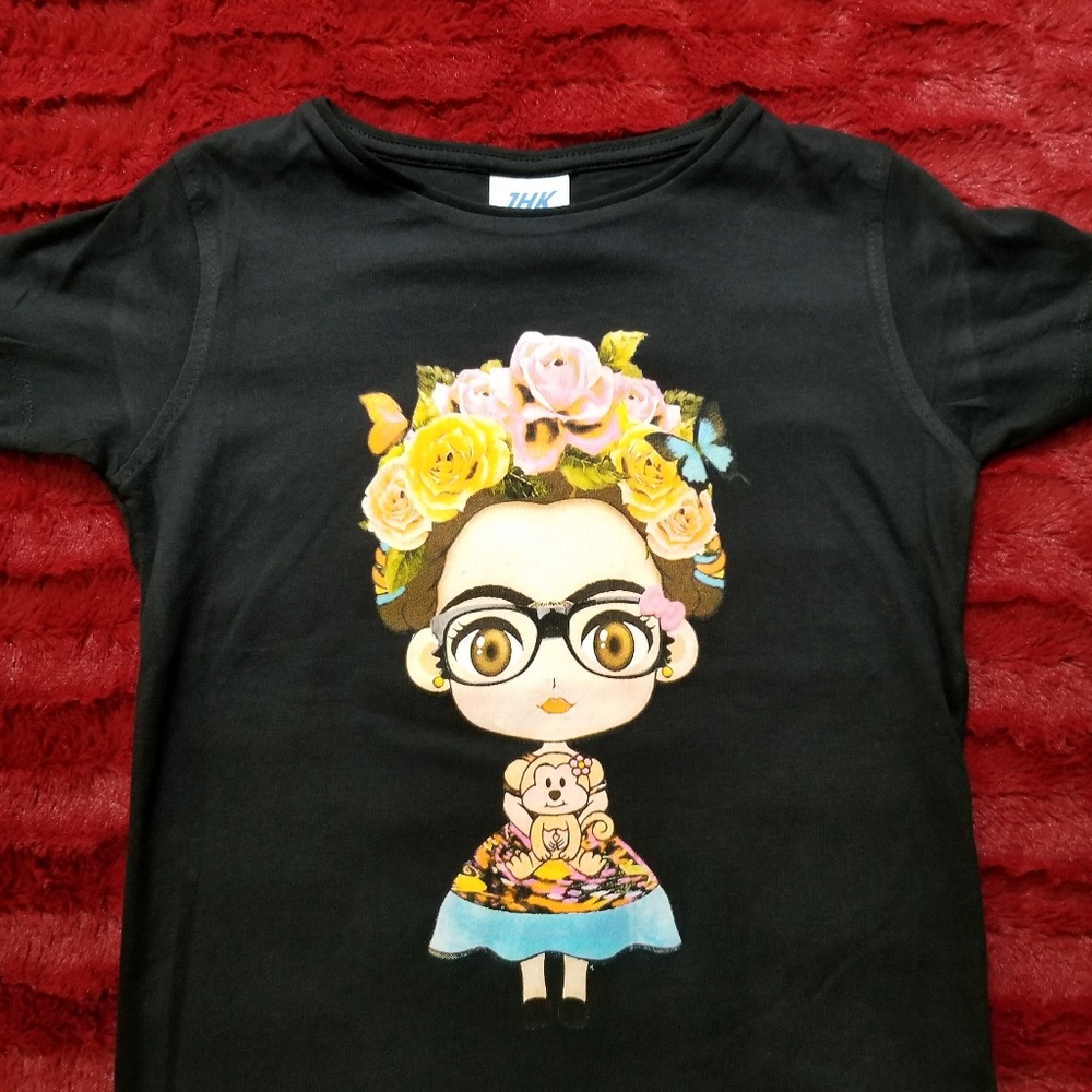 NWOT-little Frida tee